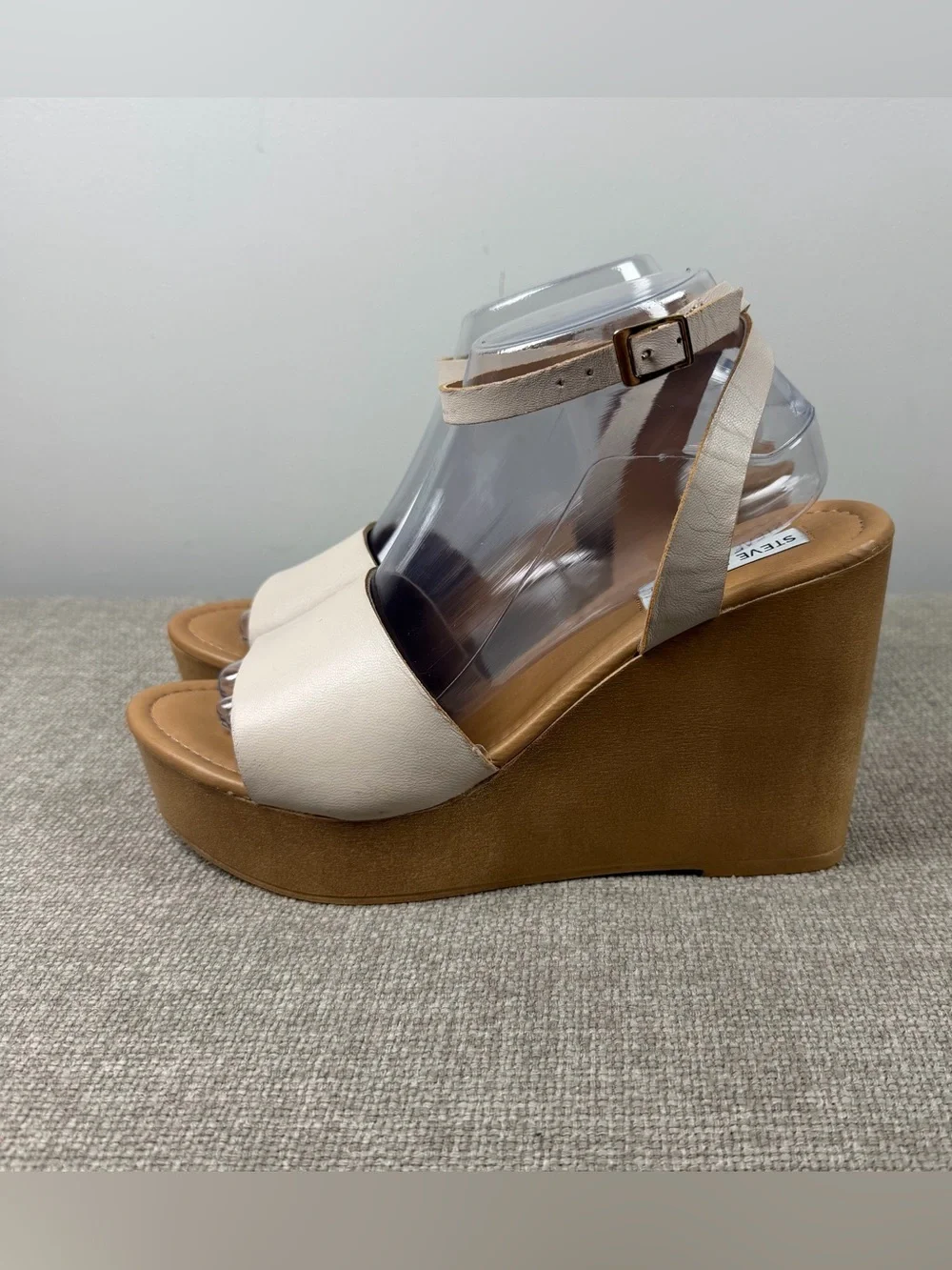 Steve Madden Welsh Ankle Strap Wedge Sandals Ivory White Size 10 Coquette Boho